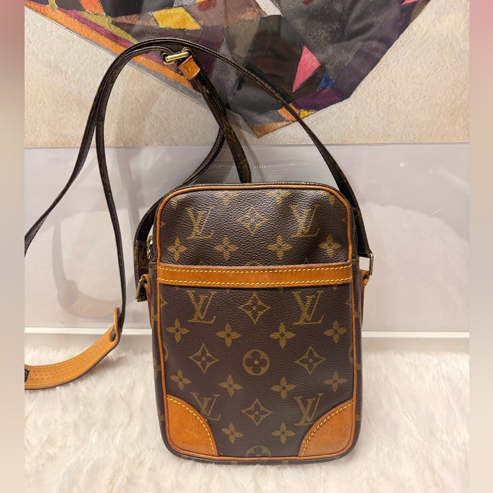 LOUIS VUITTON-SL0919 Danube Monogram Canvas